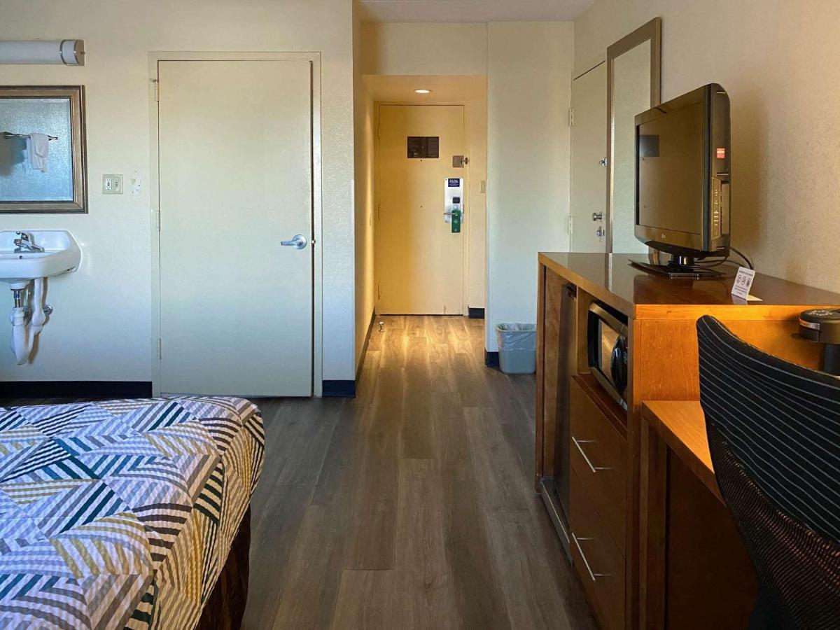 Motel 6 Catonsville Md Baltimore West Экстерьер фото